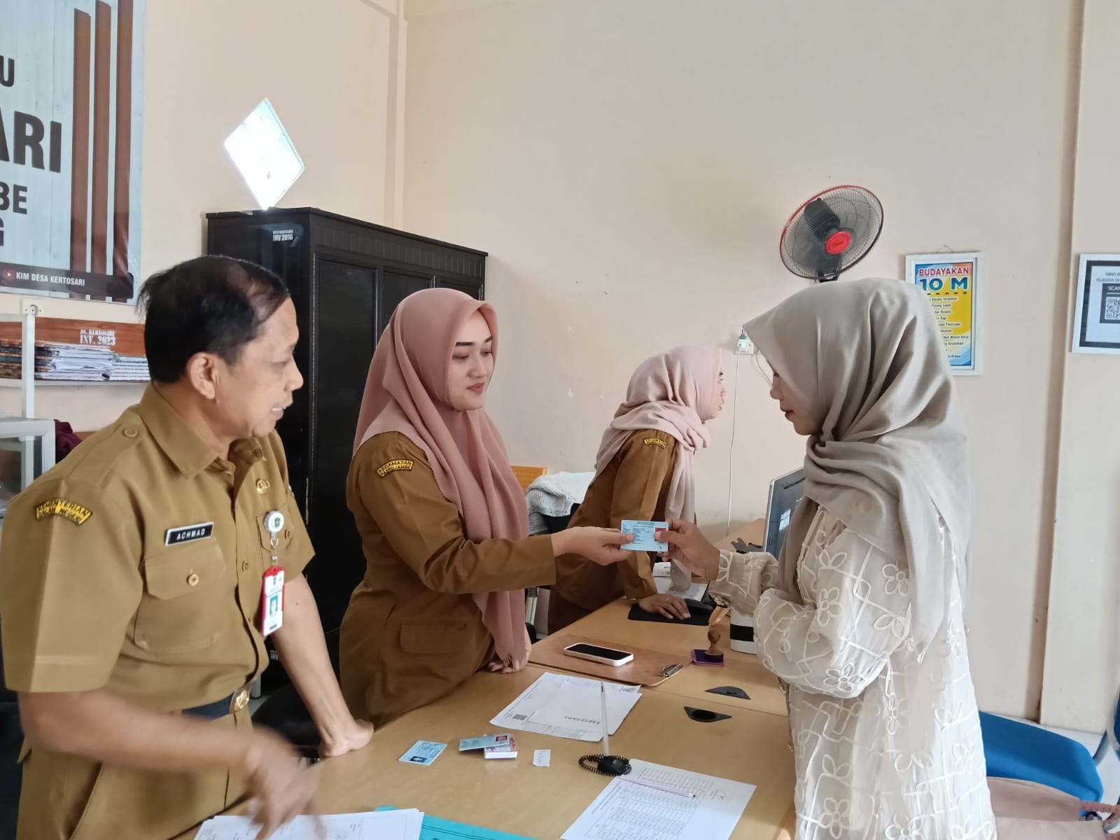 anTAr JEmput Keliling (TAJEK) Dokumen Kependudukan di Desa Kertosari 