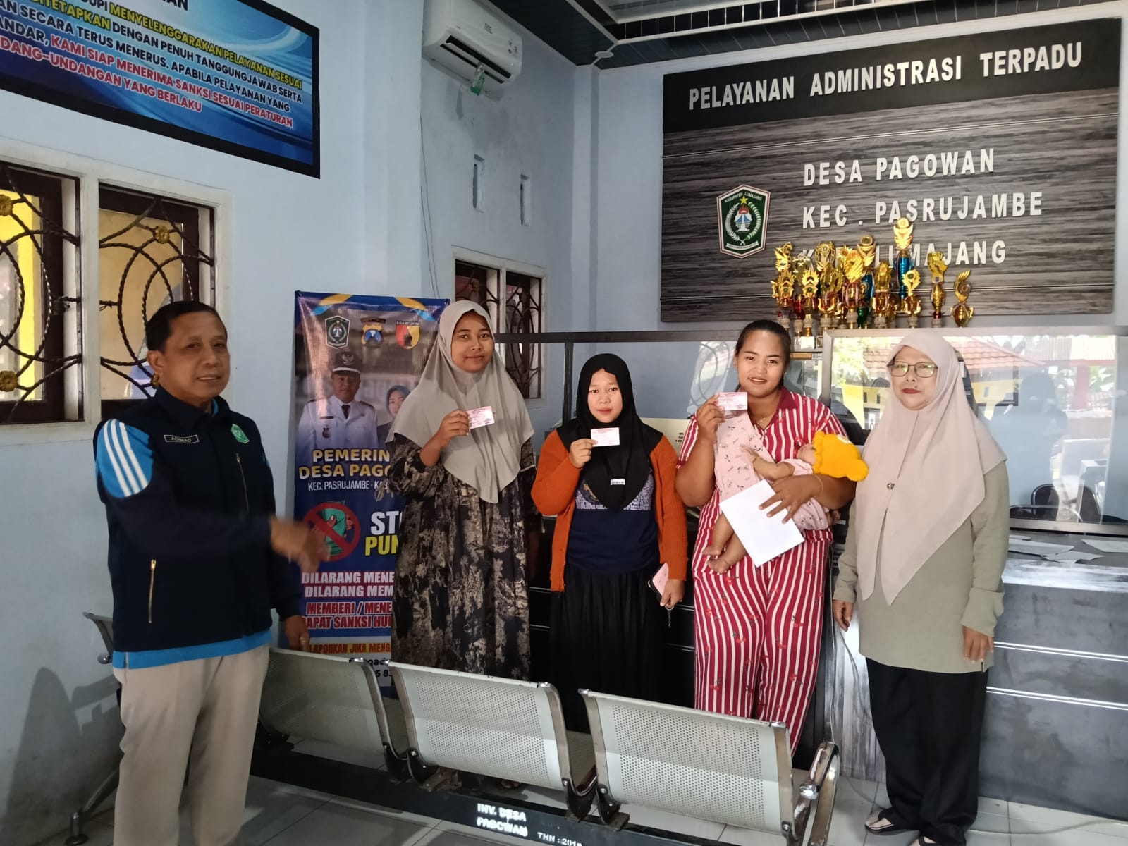 anTAr JEmput Keliling (TAJEK) Dokumen Kependudukan di Desa Pagowan 